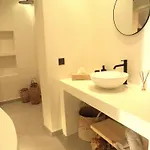 Villa Vinka 2bd Luxury By The Sea! Santa Maria (Paros)